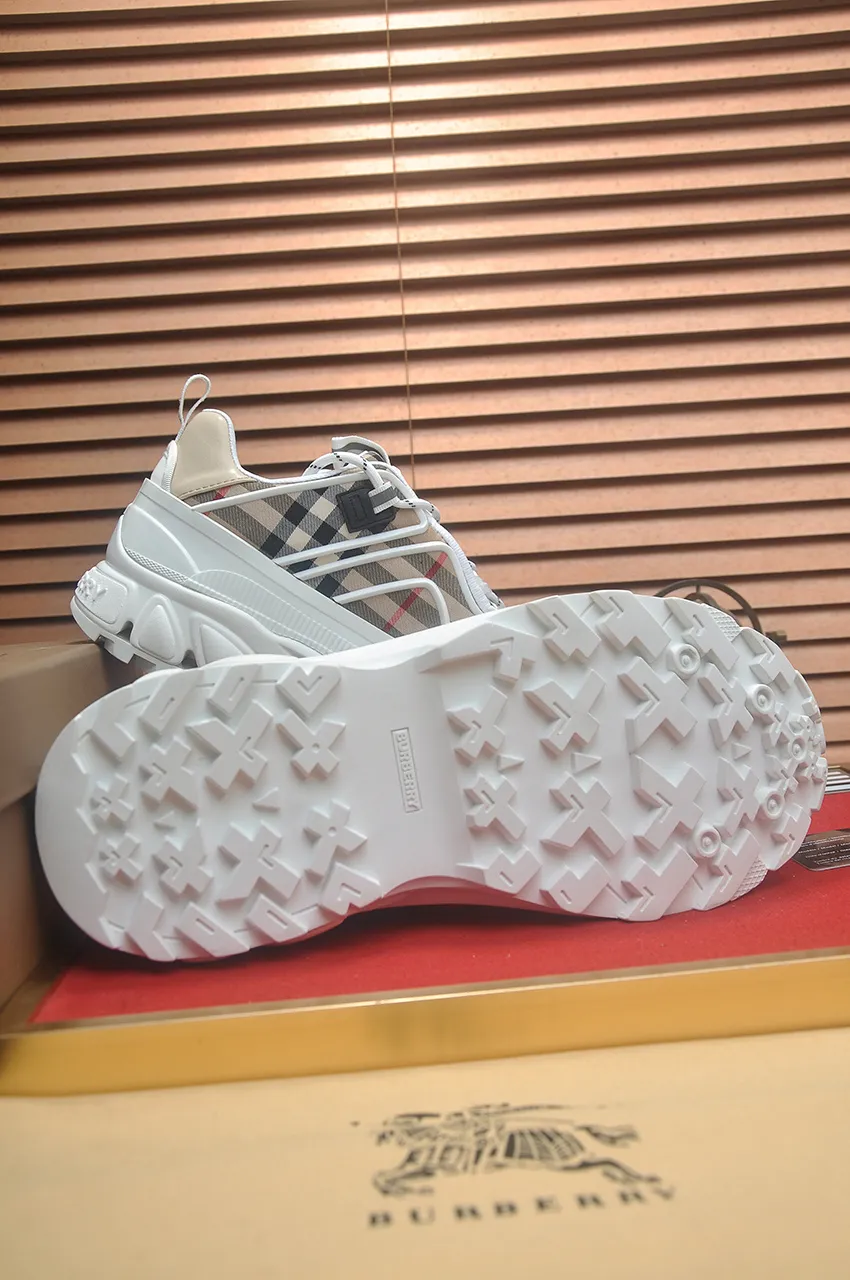 Men's shoes 💰680💶[Burberry] (cowhide lining) classic low-top sneakers｜Imported cowhide with classic plaid fabric｜Cow leather lining｜Original outsole｜Fine workmanship and comfortable to wear Size: 38-44 (customized at 45)